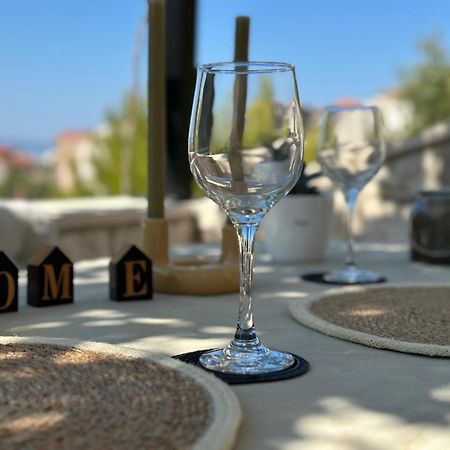 Romantic Stone- Studio Apartman Omis Bagian luar foto
